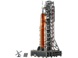NASA Artemis Space Launch System [PREORDER]